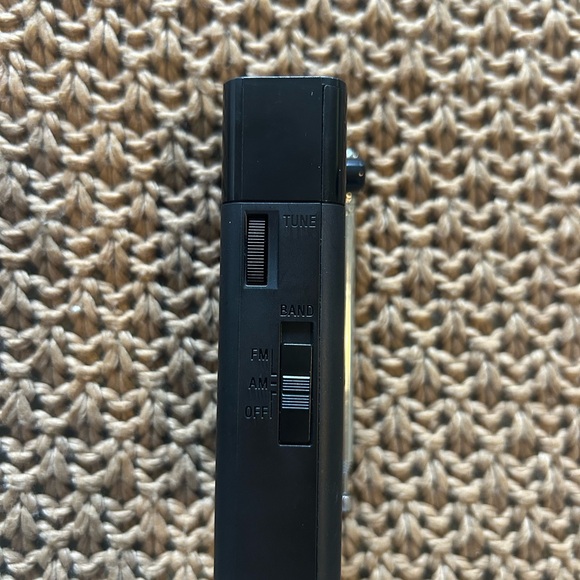 Sony Black AM/FM Portable Radio - Picture 7 of 8